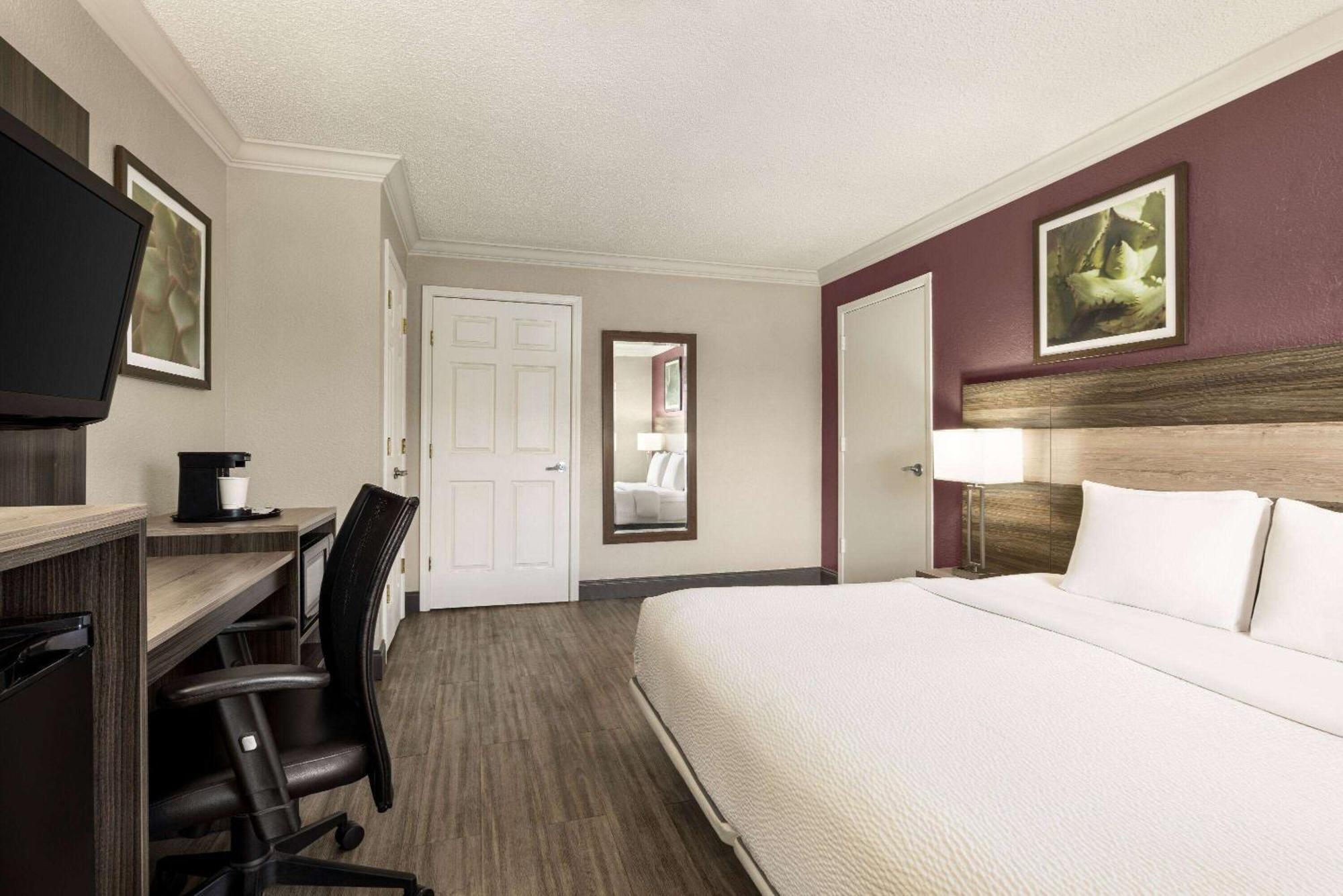 La Quinta Inn By Wyndham San Antonio Lackland Ngoại thất bức ảnh