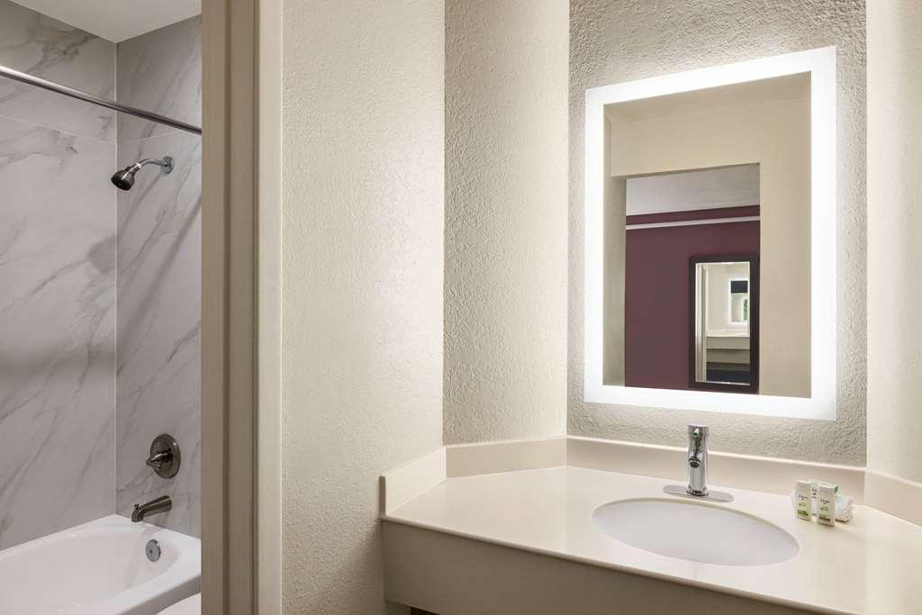 La Quinta Inn By Wyndham San Antonio Lackland Phòng bức ảnh